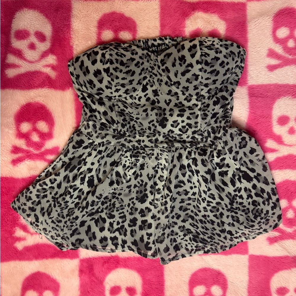 Leopard Print Strapless Top